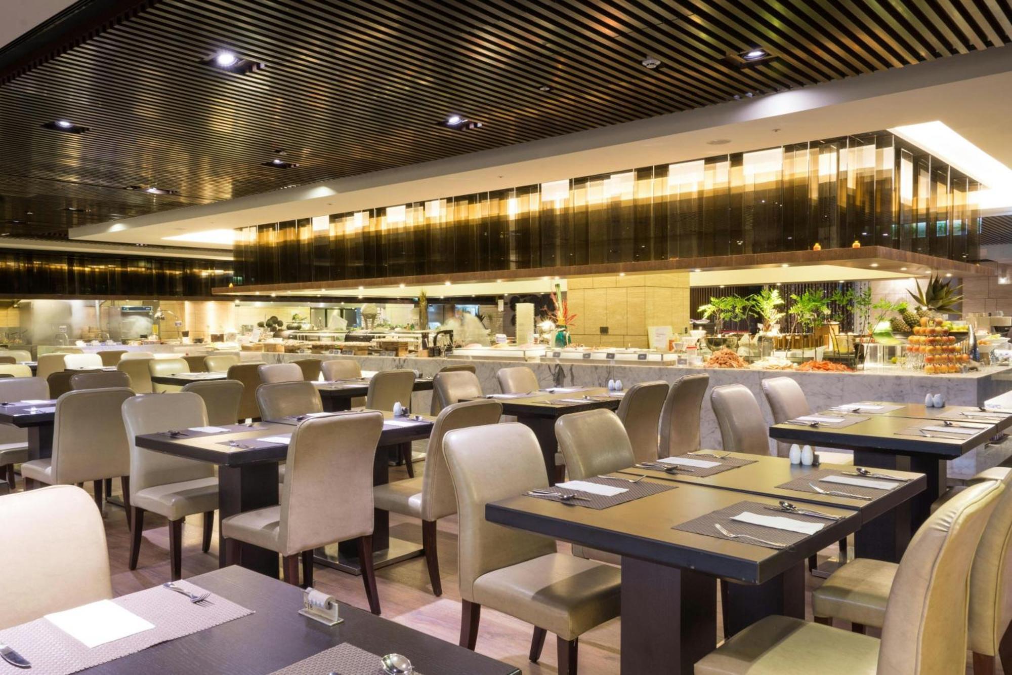 Sheraton Taitung Hotel Екстериор снимка The interior of the restaurant