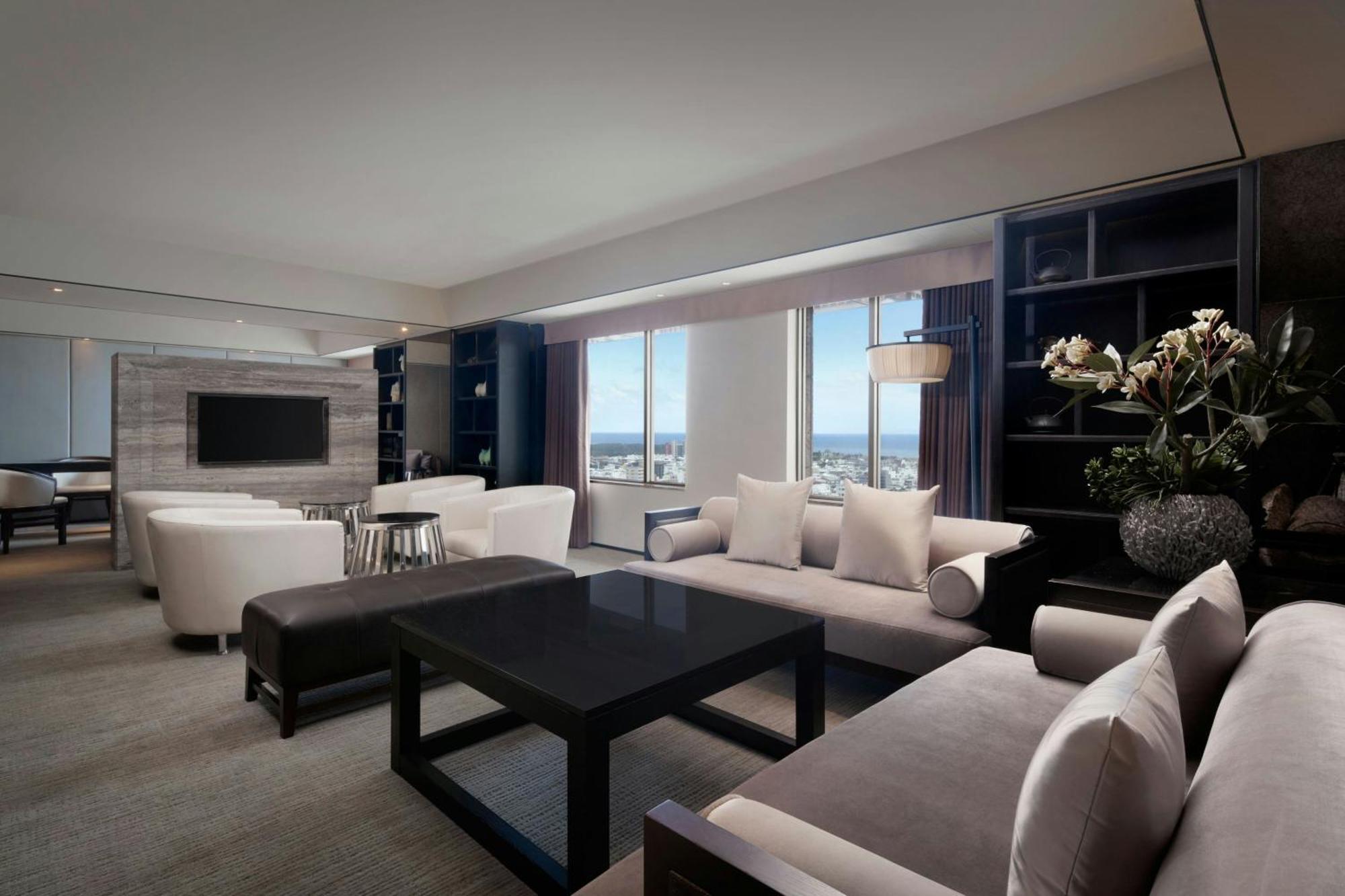 Sheraton Taitung Hotel Екстериор снимка A living room in a suite at the Ritz-Carlton, Dubai