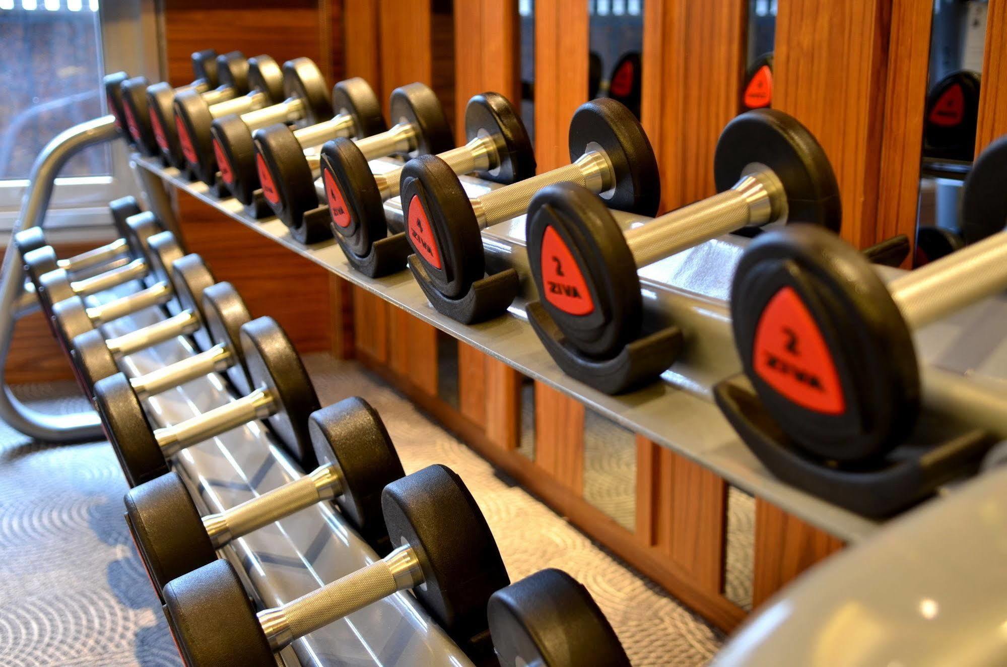Sheraton Taitung Hotel Екстериор снимка Dumbbells on a rack